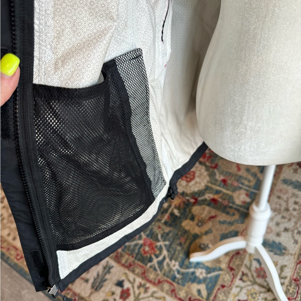 North Face HyVent Nylon Jacket - Picture 8 of 11